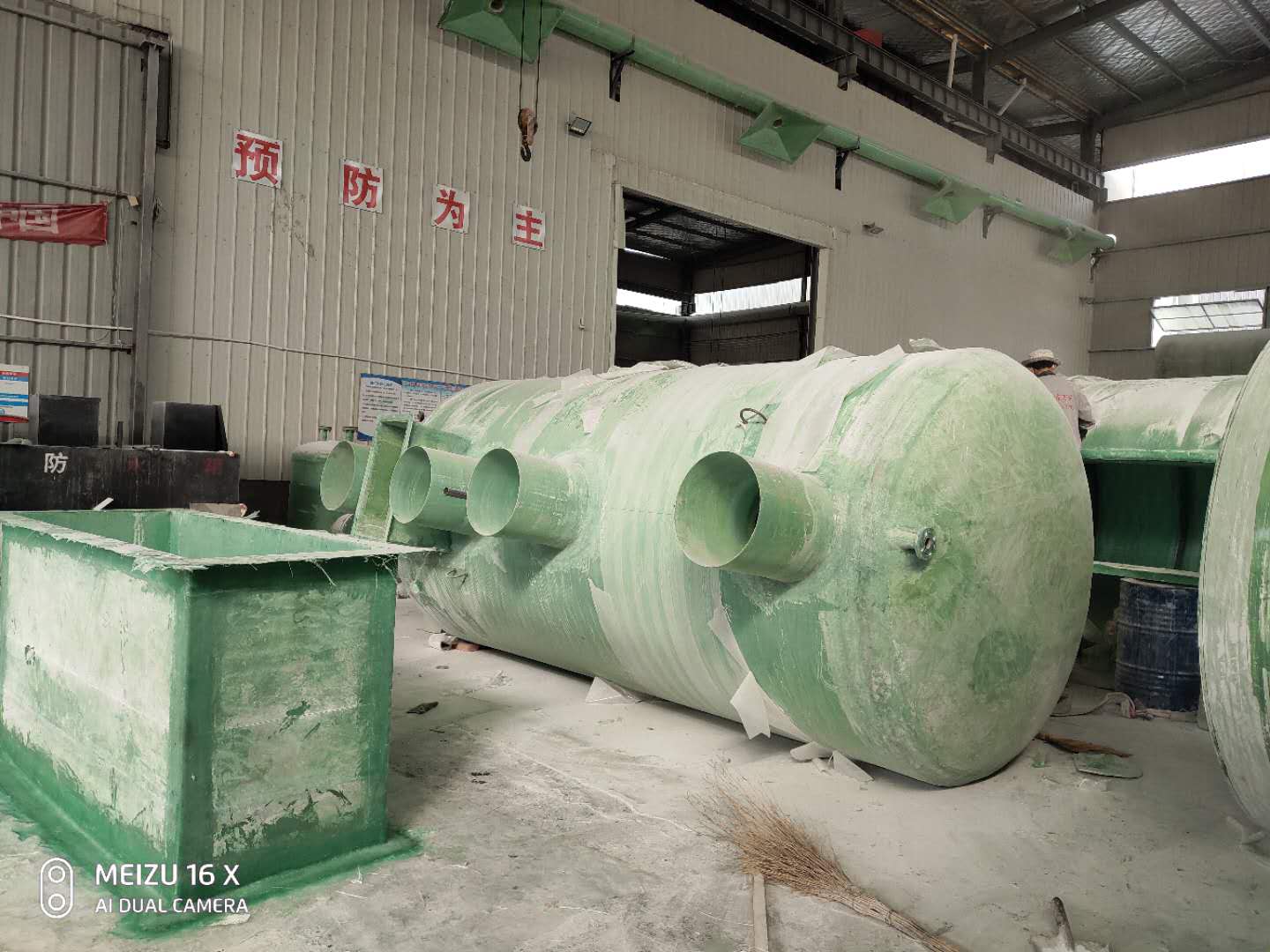 一體化污水處理設(shè)備插圖1 玻璃鋼污水處理設(shè)備